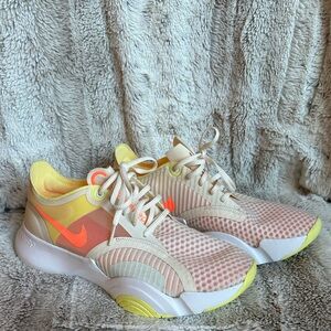 Nike SUPERREP GO Women's Training Shoe Womens. Size 8.5